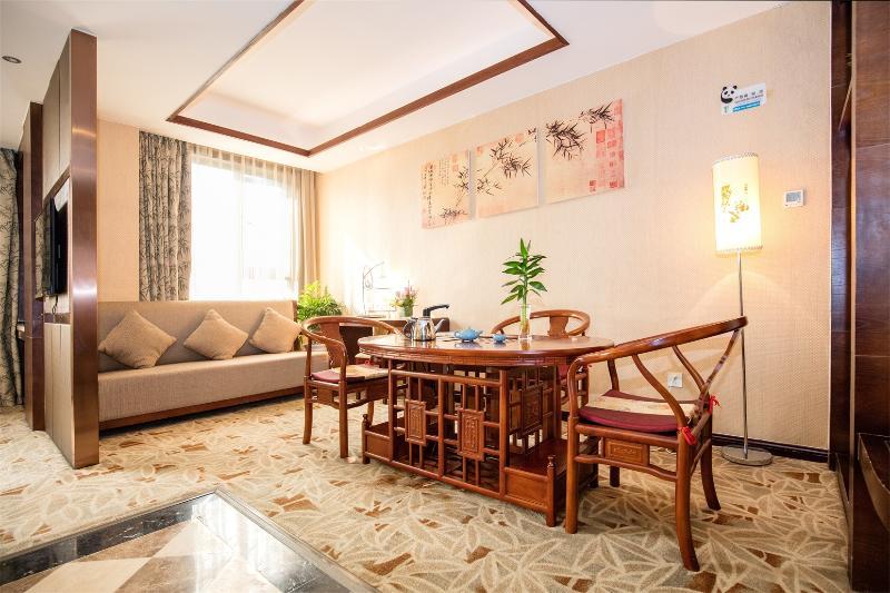 Chengdu Panda Prince Culture Hotel Exterior photo