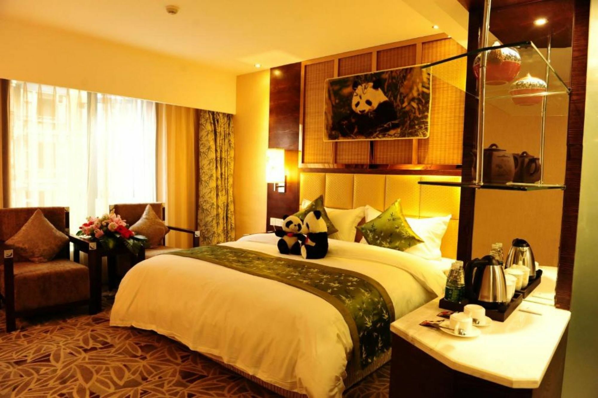 Chengdu Panda Prince Culture Hotel Exterior photo