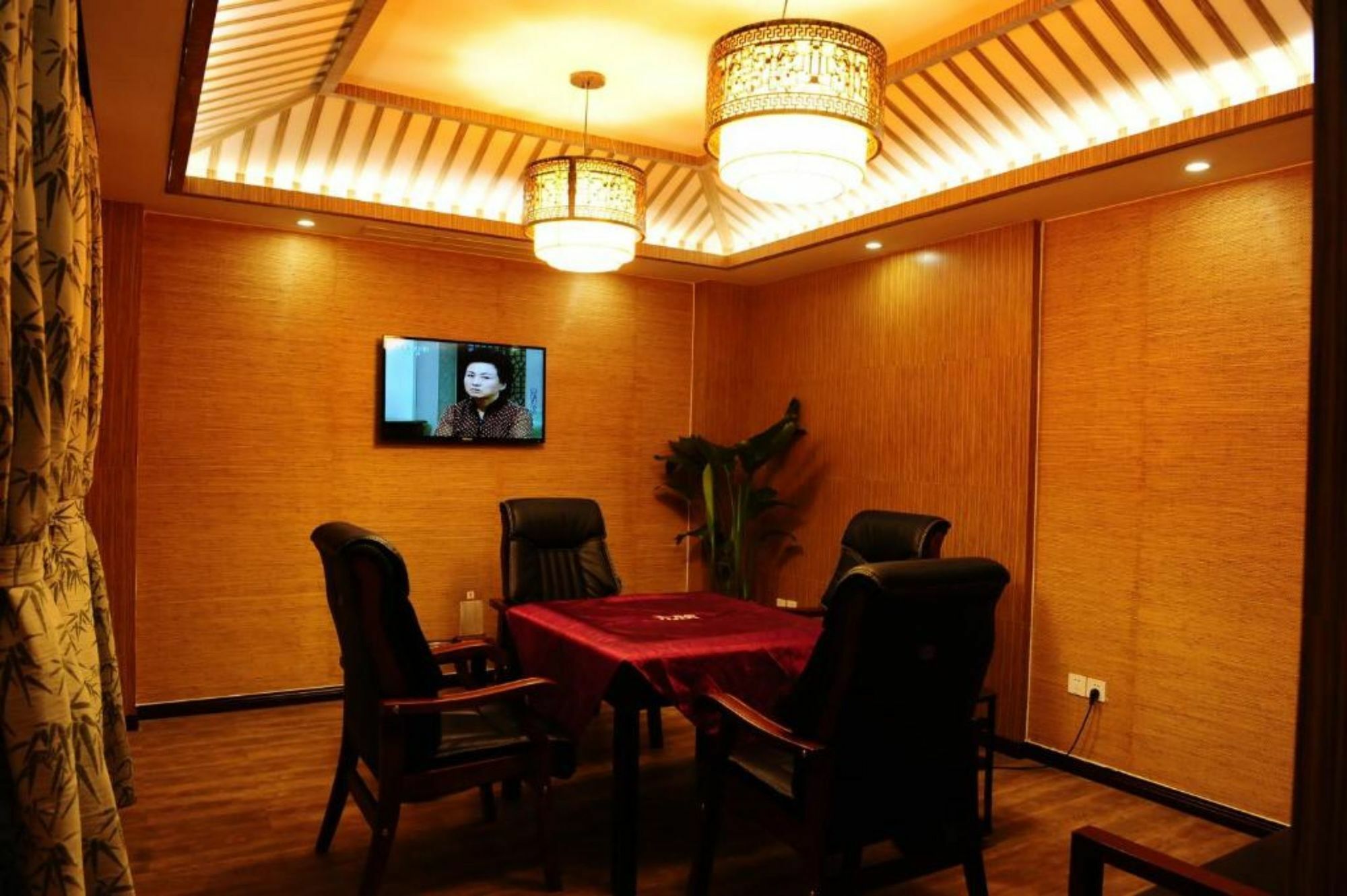 Chengdu Panda Prince Culture Hotel Exterior photo